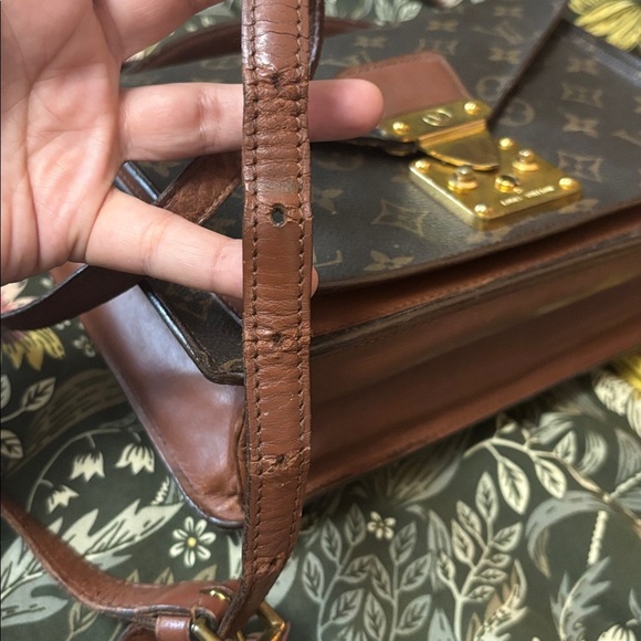 Louis Vuitton Monceau crossbody bag - Picture 3 of 13